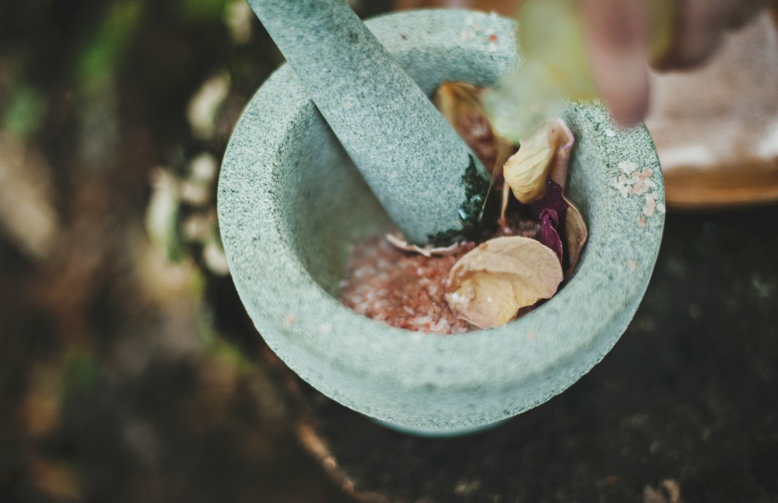 grinding leaves